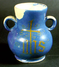 A tinglaze ring vase
